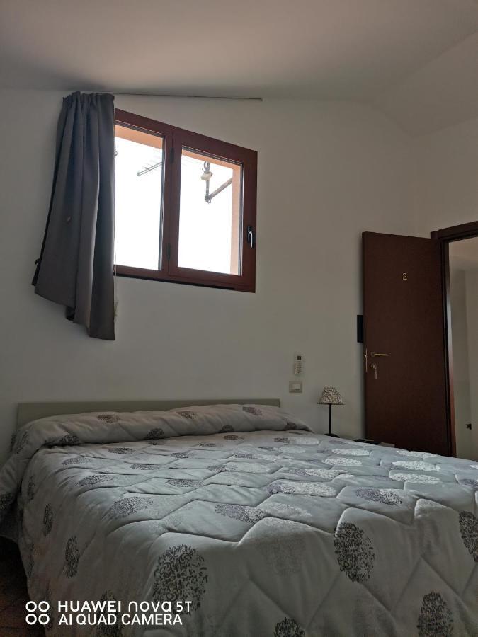 L'Abete Bed & Breakfast Guspini Ngoại thất bức ảnh